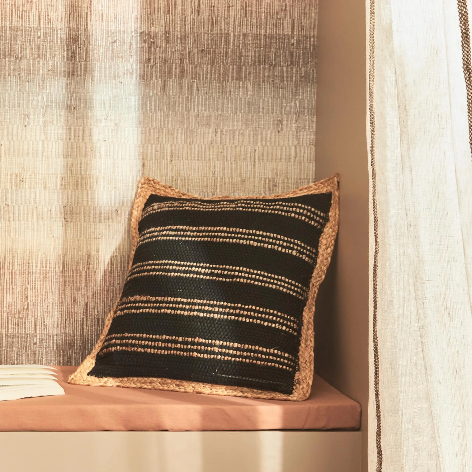 Coussin-ORIA 4 Coussin-ORIA – Image 2