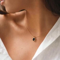 MY JOLIE CANDLE-Bougie Bijoux-LE POUVOIR DES PIERRES ONYX NOIRE -Intérieure Décoration Magasin 1532250 bougie bijoux le pouvoir des pierres onyx noire coloris blanc