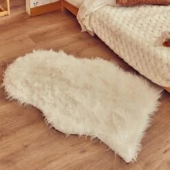 Tapis-OLGI -Intérieure Décoration Magasin 310295 tapis olgi coloris blanc 60 x 90cm